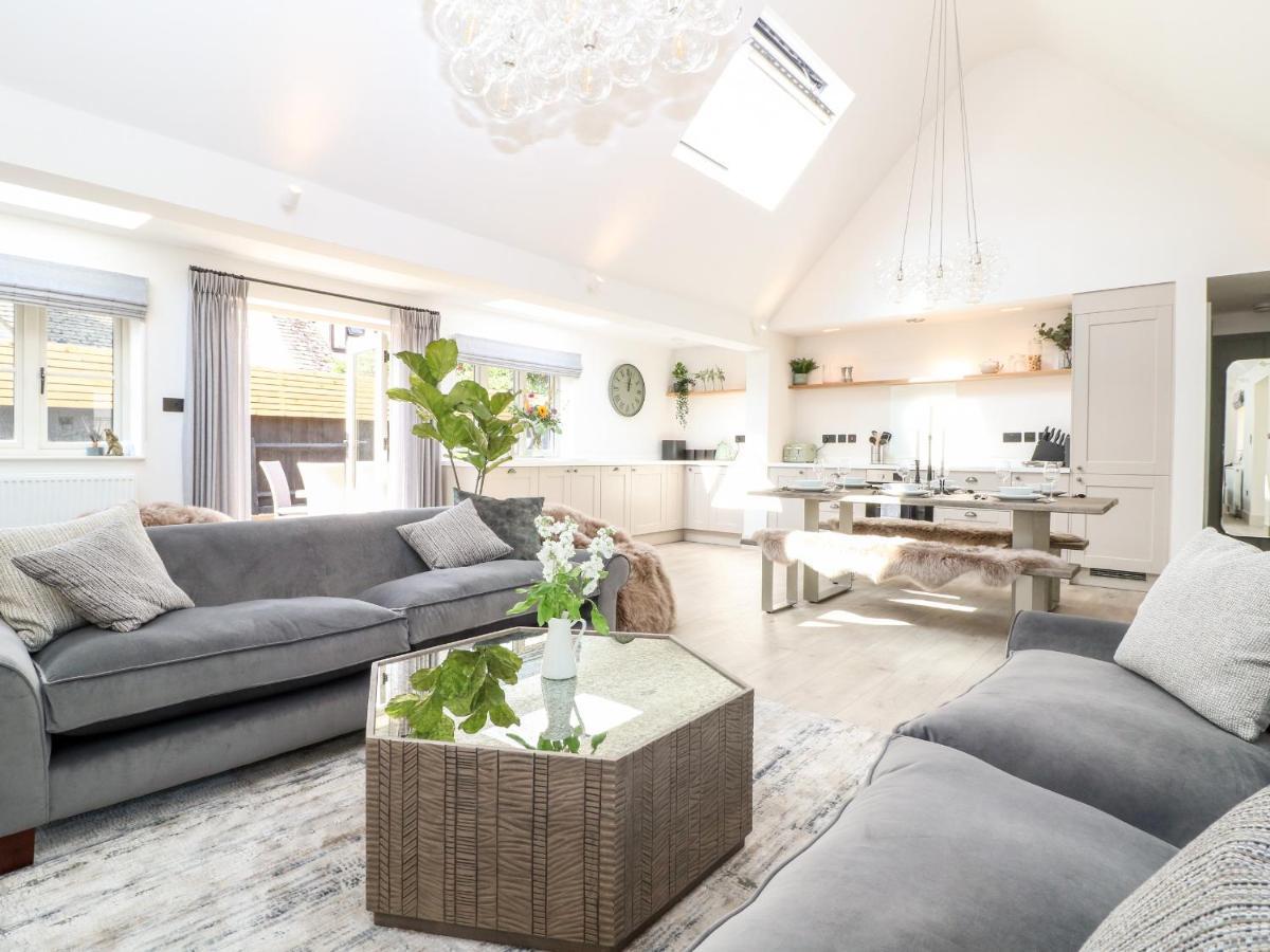 12 Manor Farm Close 킹햄 외부 사진