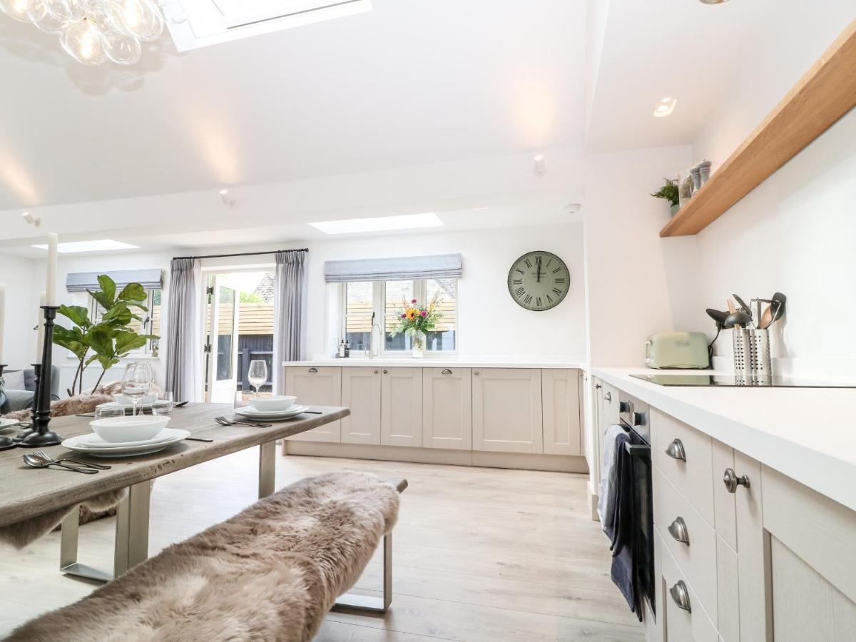 12 Manor Farm Close 킹햄 외부 사진