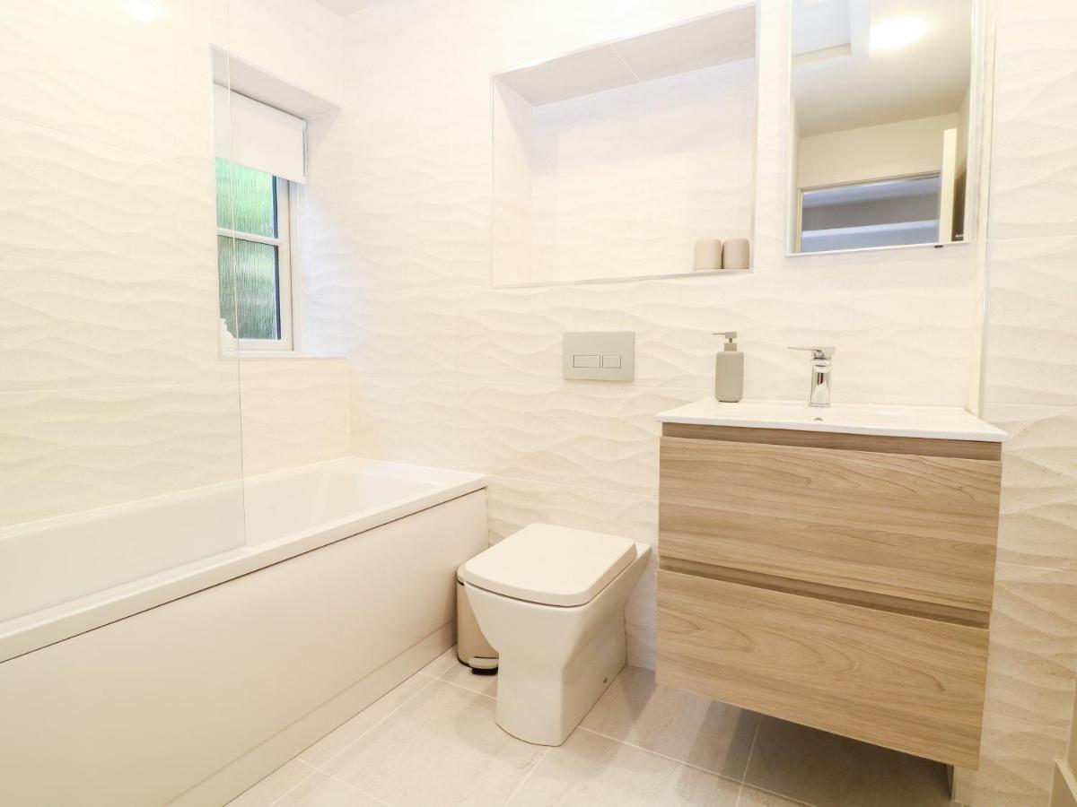 12 Manor Farm Close 킹햄 외부 사진