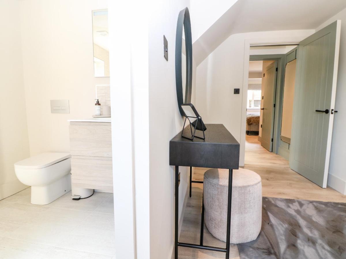 12 Manor Farm Close 킹햄 외부 사진